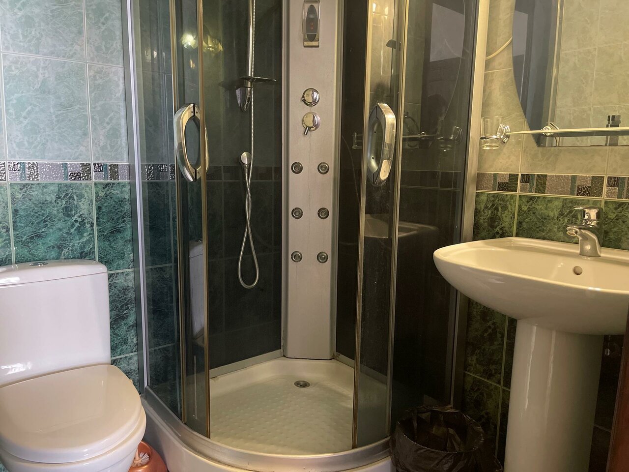 Гостиница Вена Симферополь-81