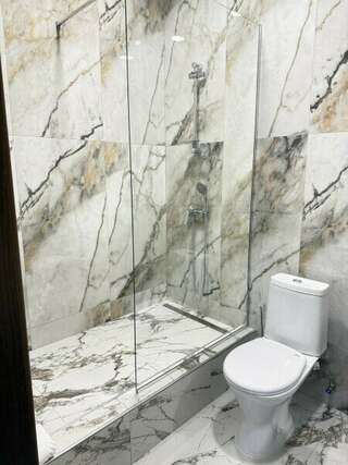 Фото Гостиница Вена Симферополь Стандарт однокомнатный 4 Гостиница Вена Симферополь Стандарт однокомнатный-4