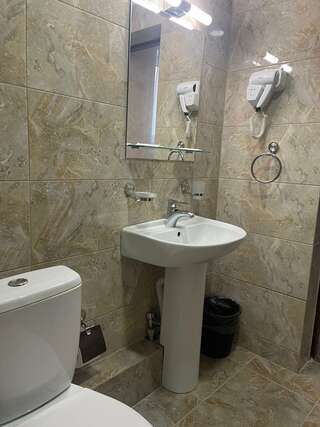 Гостиница Вена Симферополь Стандарт двухкомнатный-2