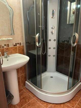 Гостиница Вена Симферополь Стандарт однокомнатный-3