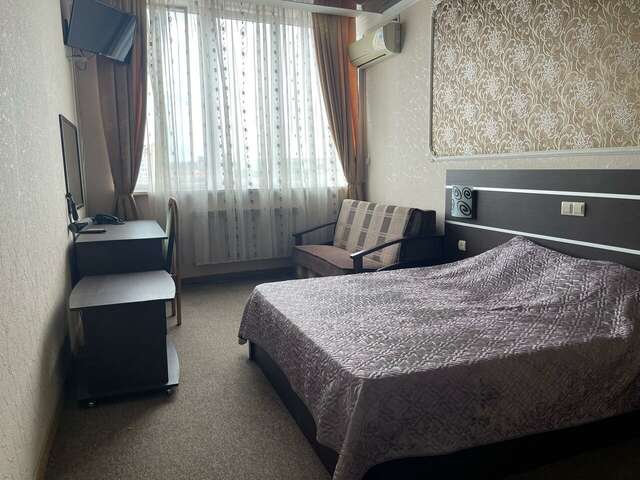 Фото Гостиница Вена Симферополь-103 Гостиница Вена Симферополь-103