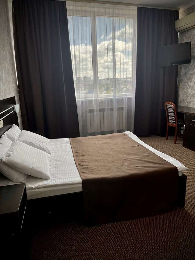 Фото Гостиница Вена Симферополь-48 Гостиница Вена Симферополь-48